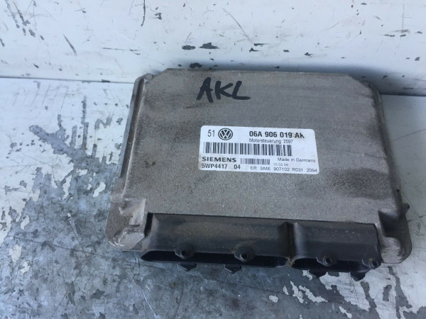 06A906019AK VW Golf 4 1.6 Steuergerät