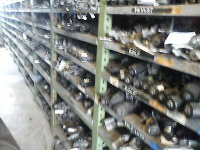 9390332384 9390332378 Wischermotor vorne Terrano II 2001Bj.