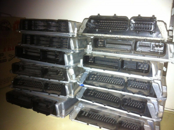 Steuergerät Set komplett mit Schlüssel Zündschloß 8200661124 8200826300